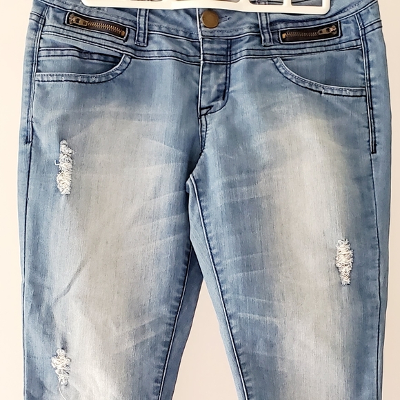 🔹️B L U E Life In Progress low rise skinny jeans - Picture 2 of 14